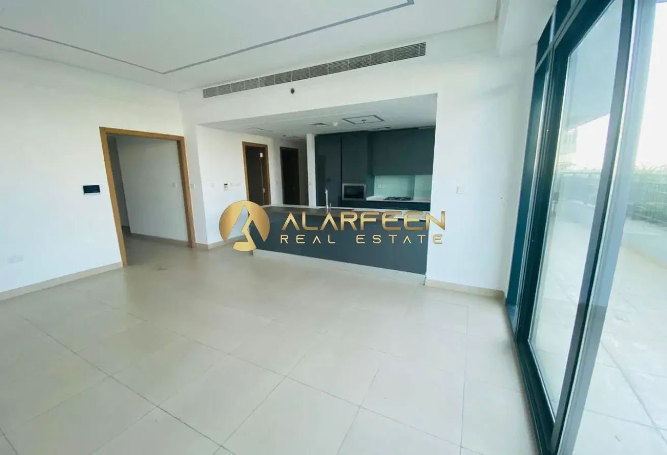 Panoramic View | Unfurnished | Ready to Move