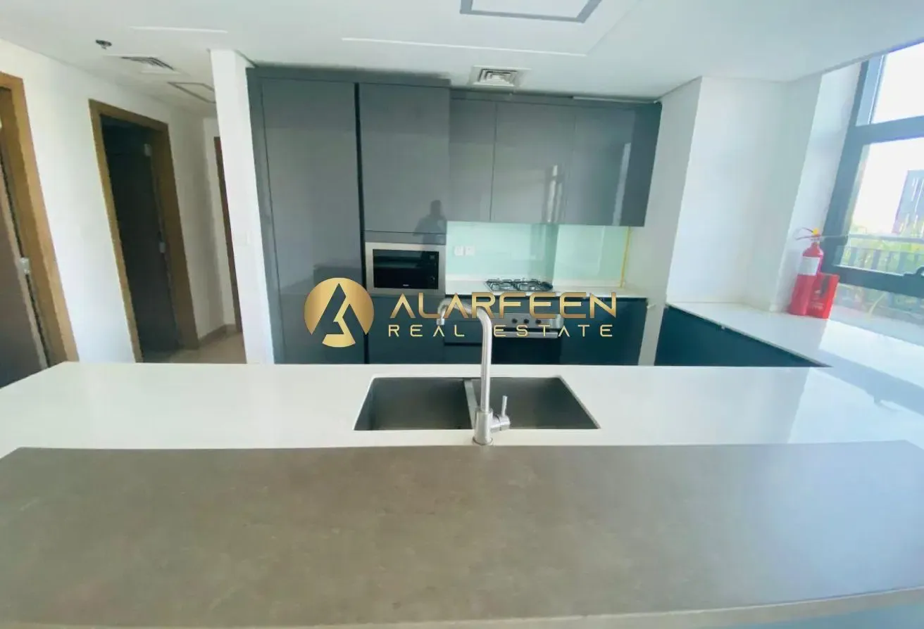 Panoramic View | Unfurnished | Ready to Move