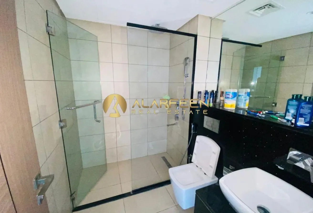 Panoramic View | Unfurnished | Ready to Move