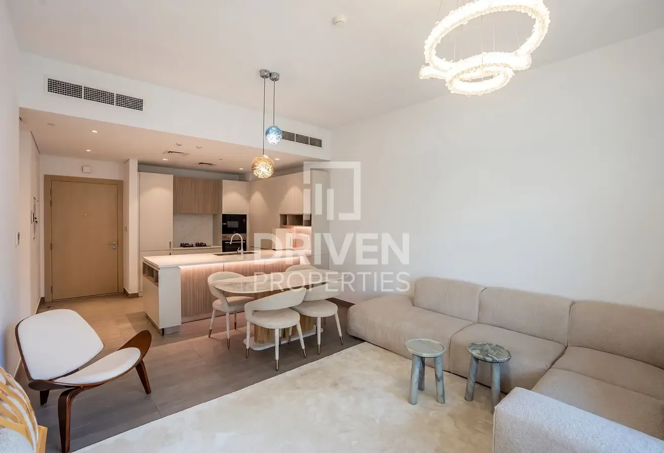 Park View | Ready to Move in | Premium Quality