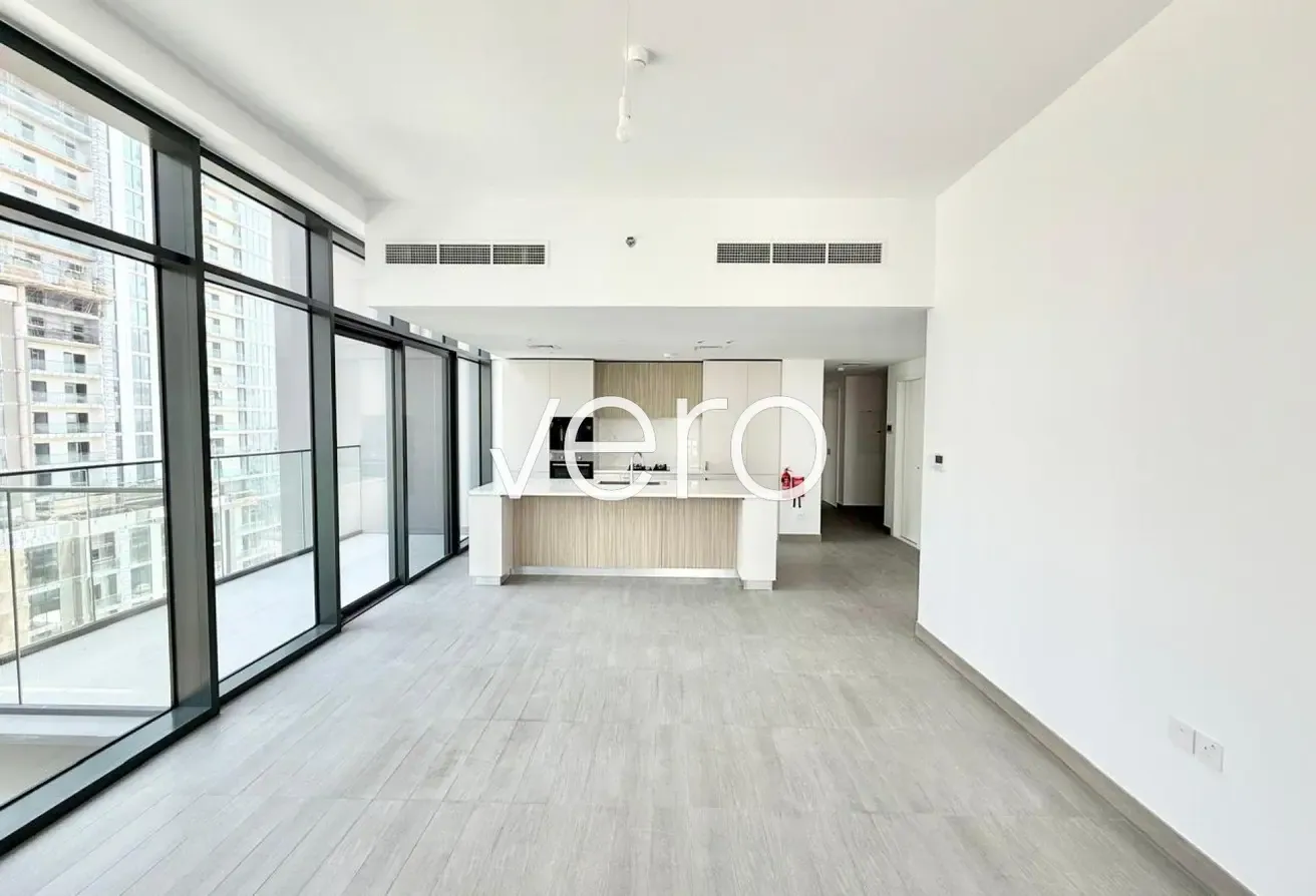 Open Layout | Corner Unit | Vacant
