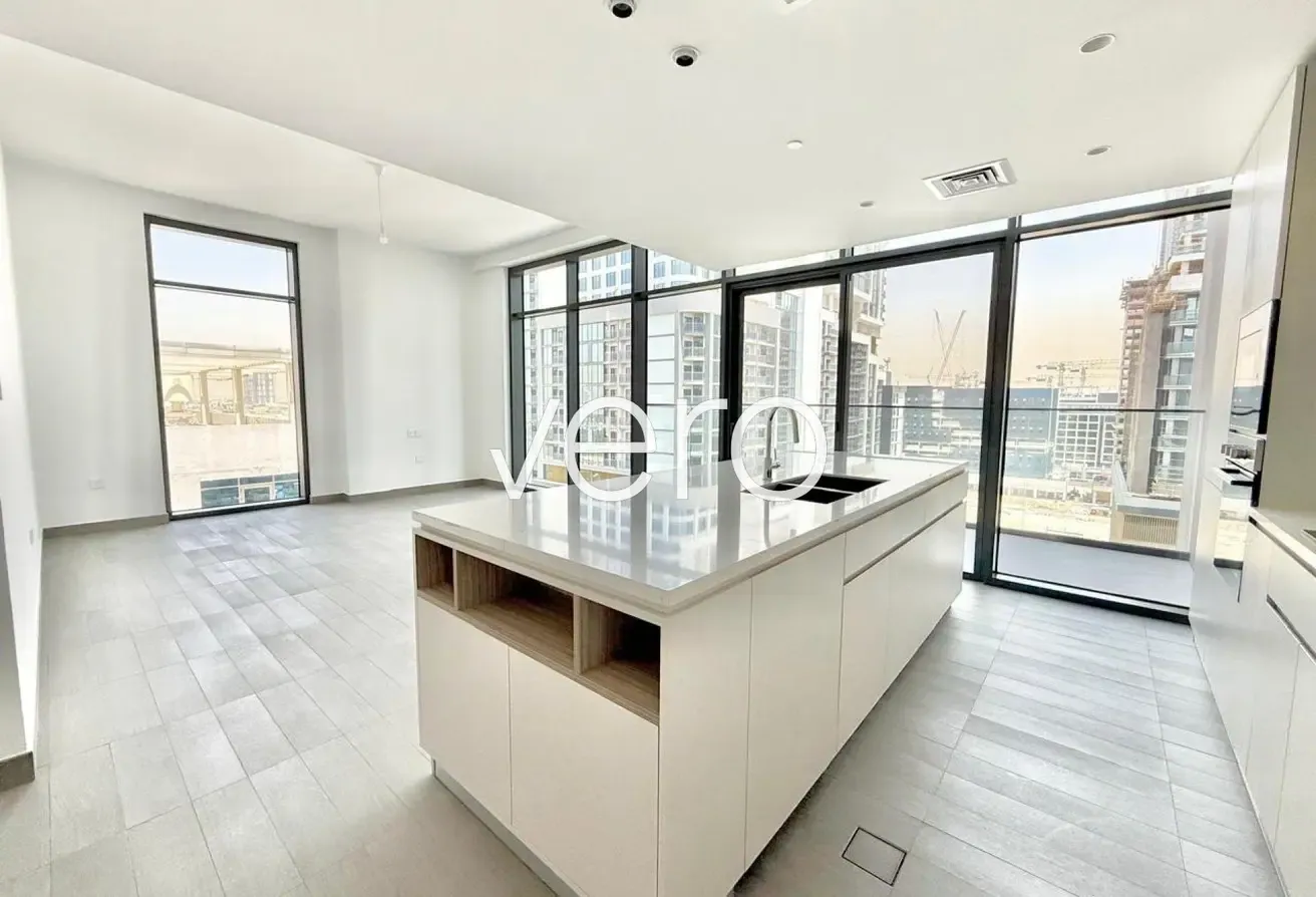 Open Layout | Corner Unit | Vacant