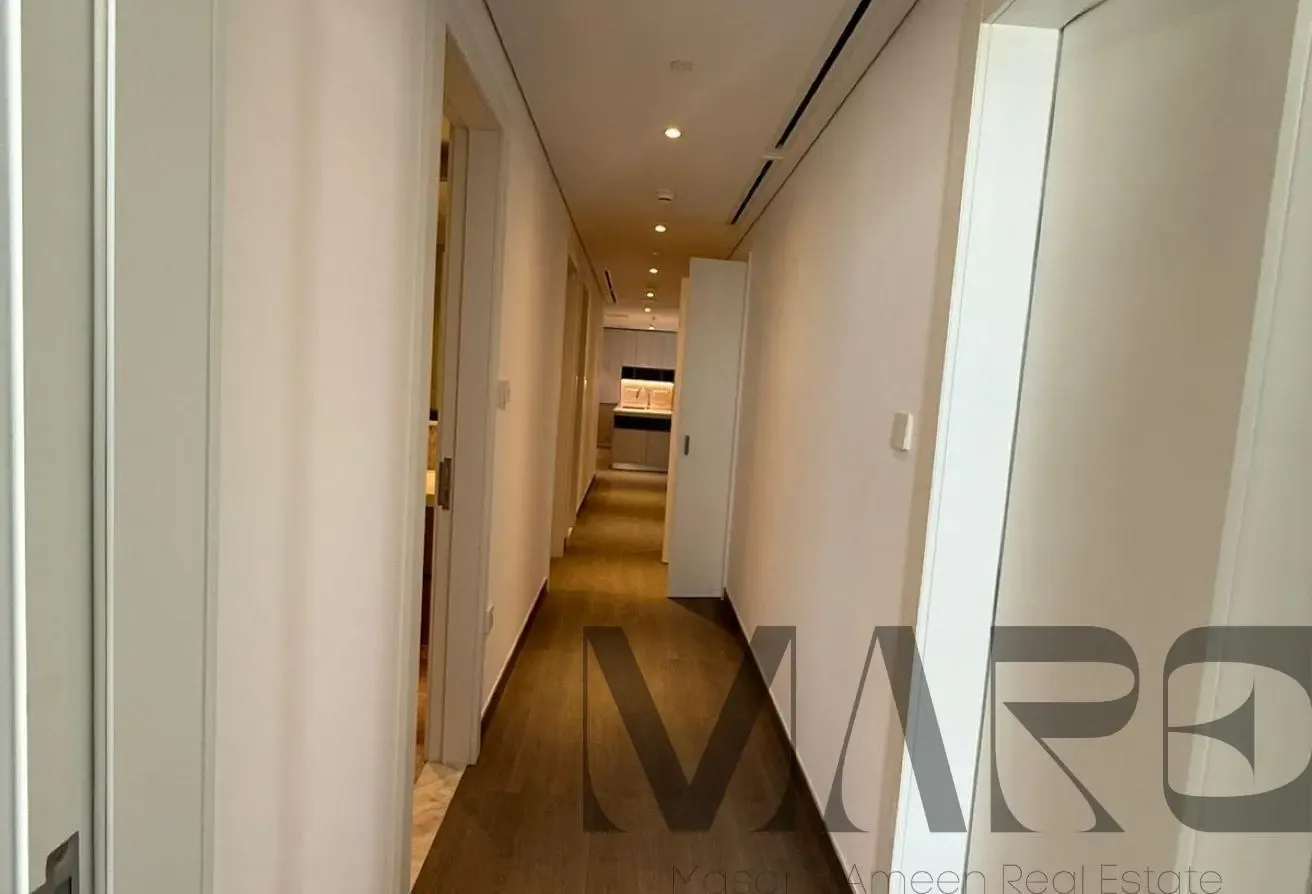 2 Parkings | Corner Unit | Semi Furnished | Prime