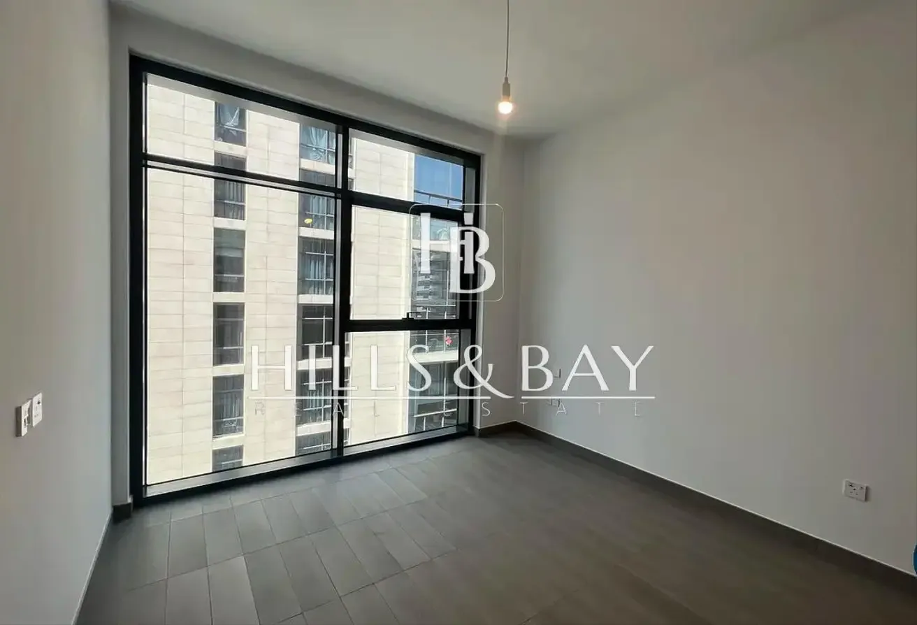 Spacious 2BR Apartment | Balcony |