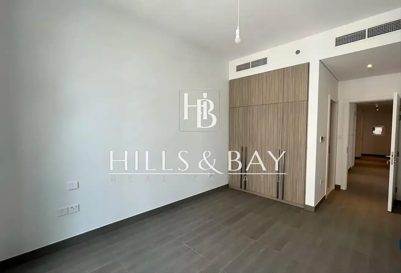 Spacious 2BR Apartment | Balcony |