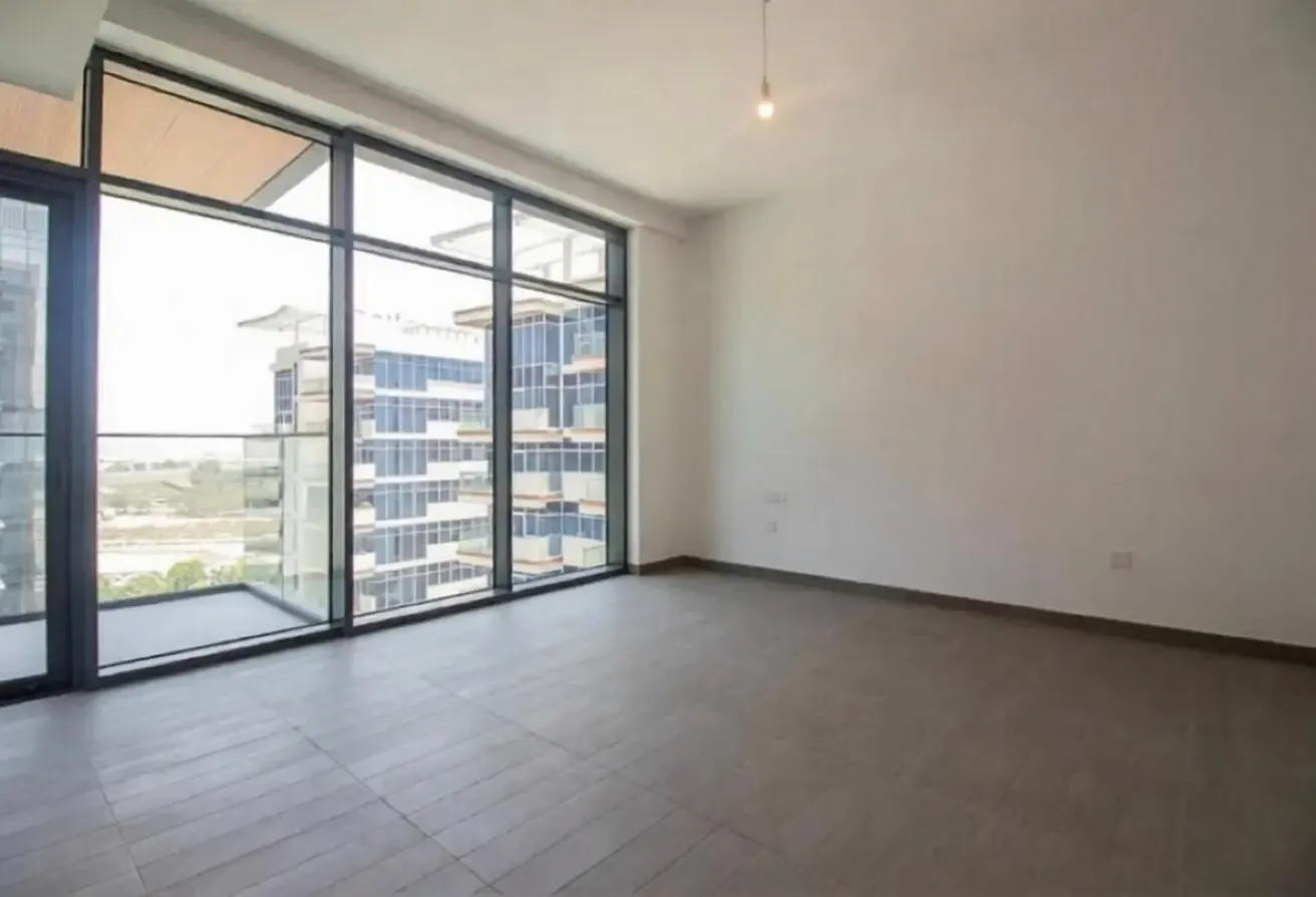 Big Layout l Ready to move l Cheques negotiable