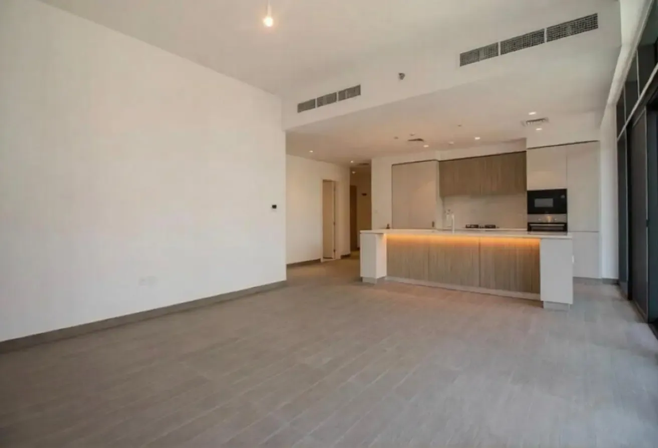 Big Layout l Ready to move l Cheques negotiable