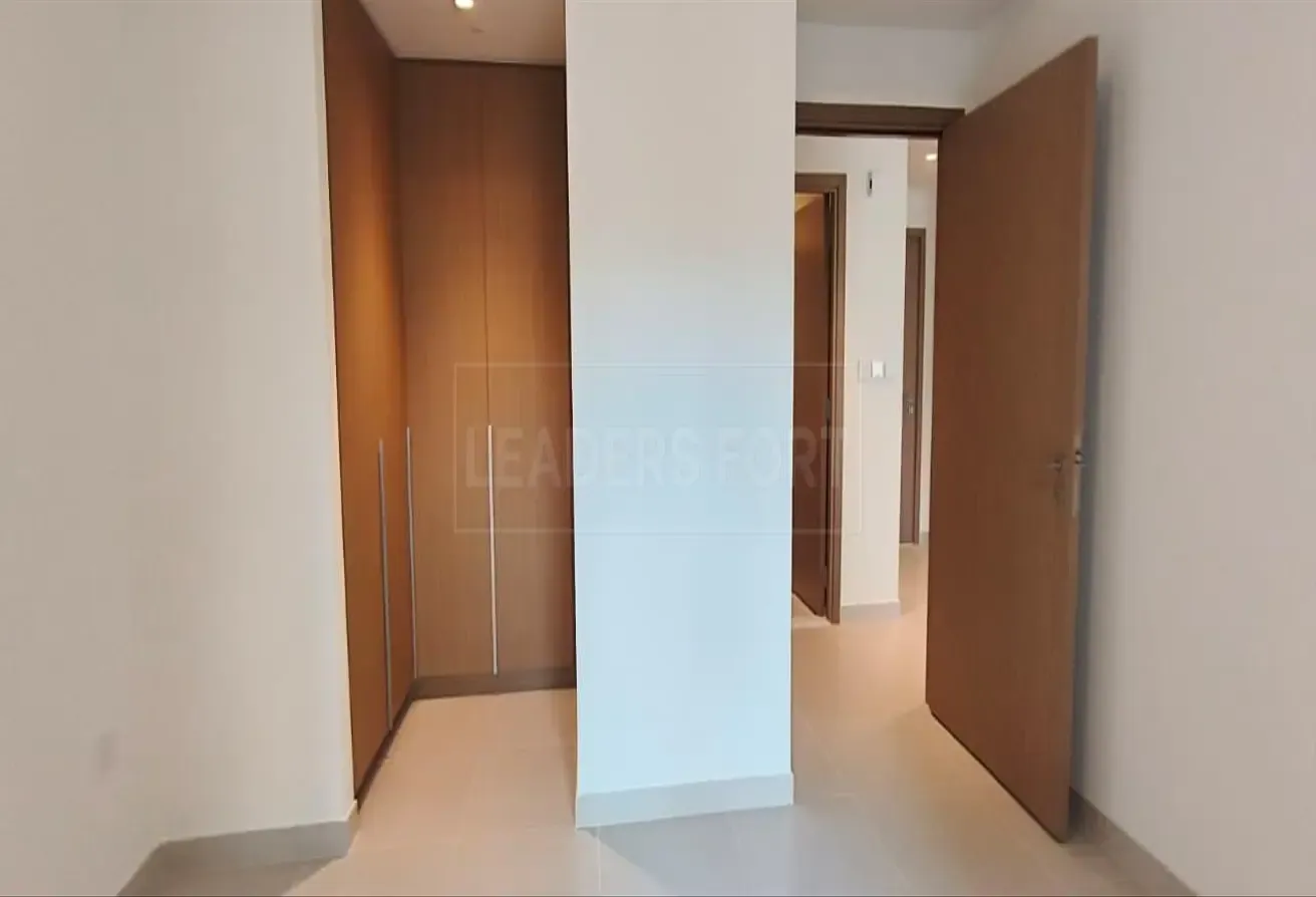 Brand New l Semi Furnished l Beach Accsess