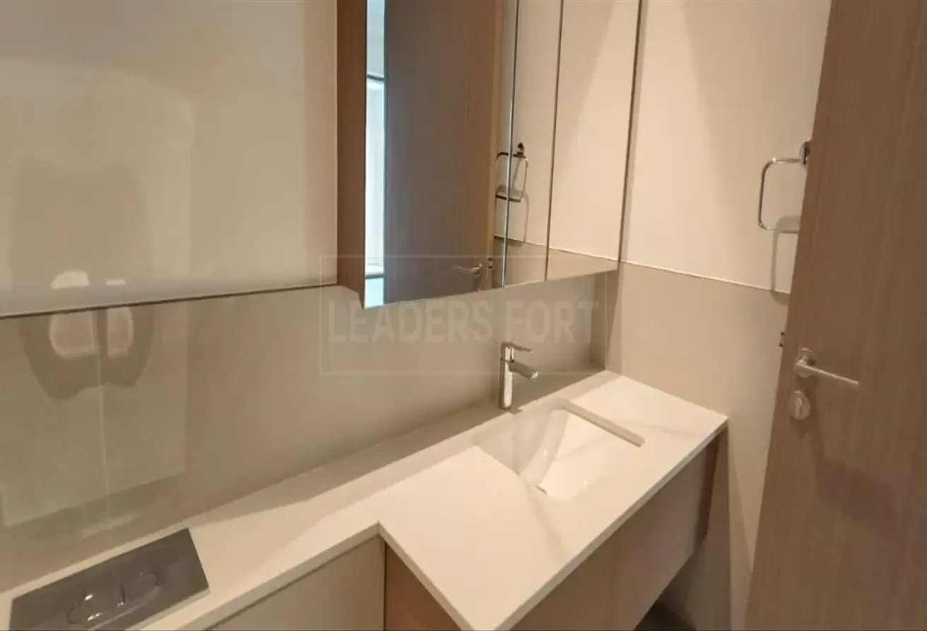 Brand New l Semi Furnished l Beach Accsess