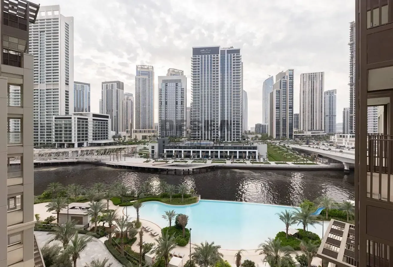 Canal View | Fully Furnished | Upgraded