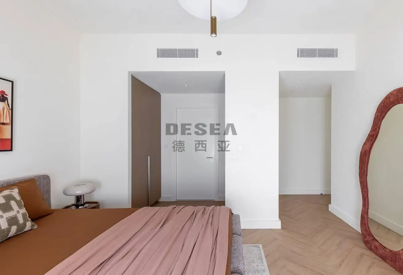 Canal View | Fully Furnished | Upgraded