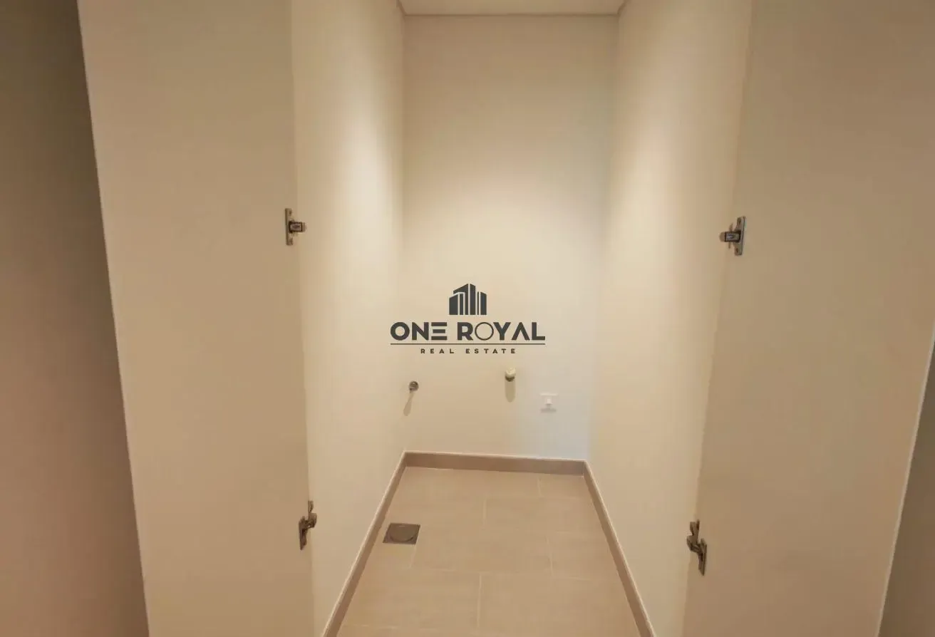 Corner Bright Unit | Water View | Beach Access