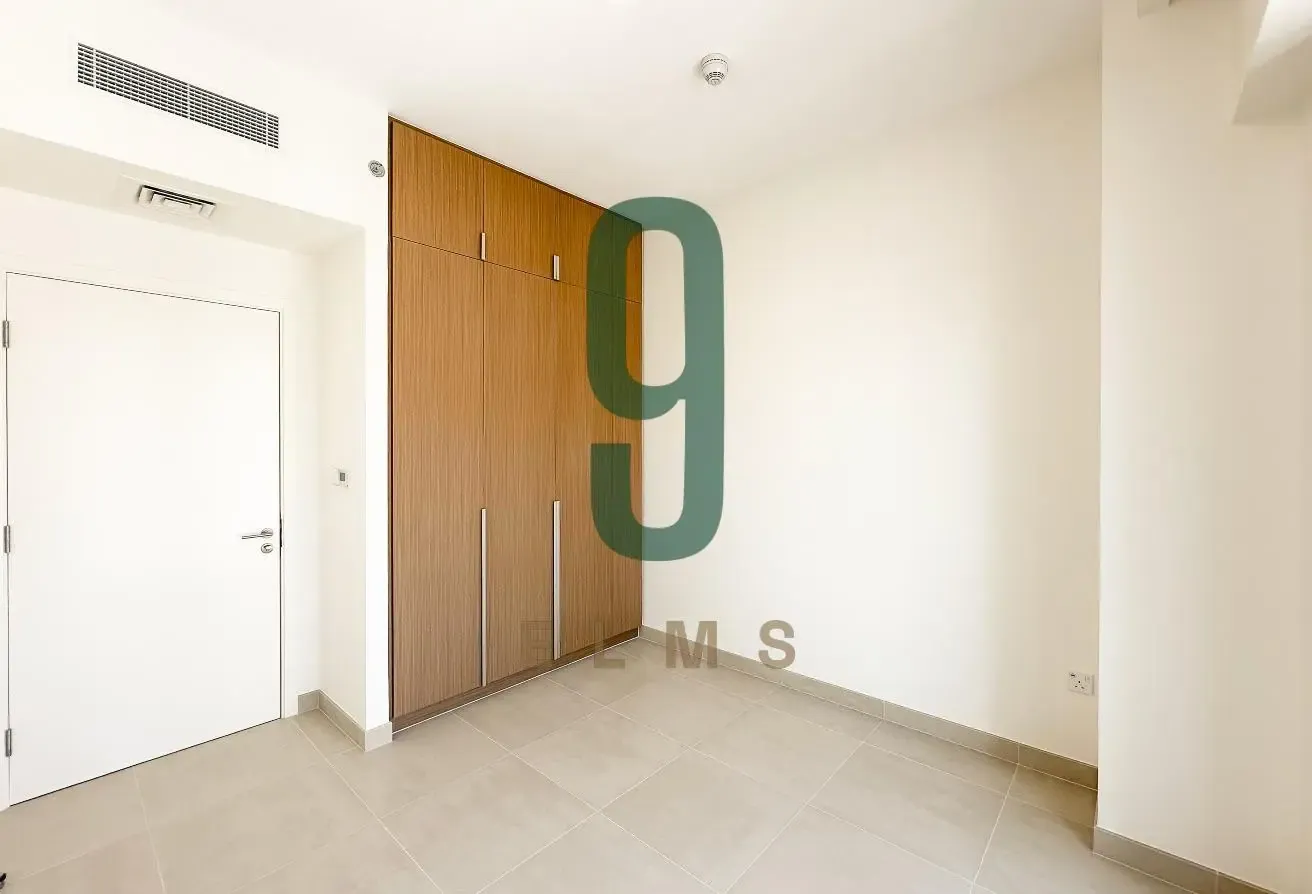Corner Unit | Bright Living Area | Brand New
