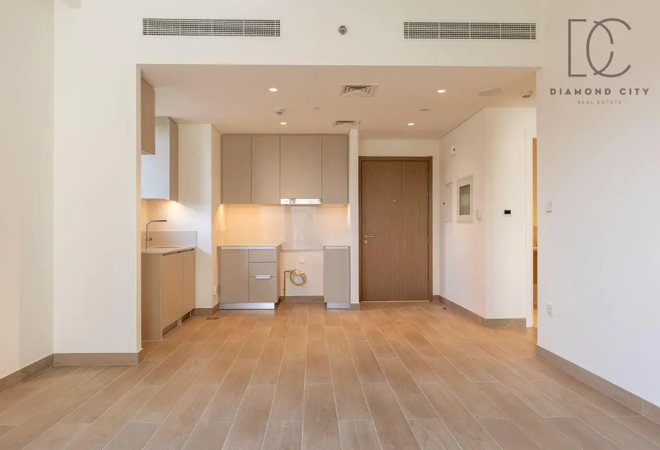 1 Bed + Store | Equipped Kitchen | No Commission