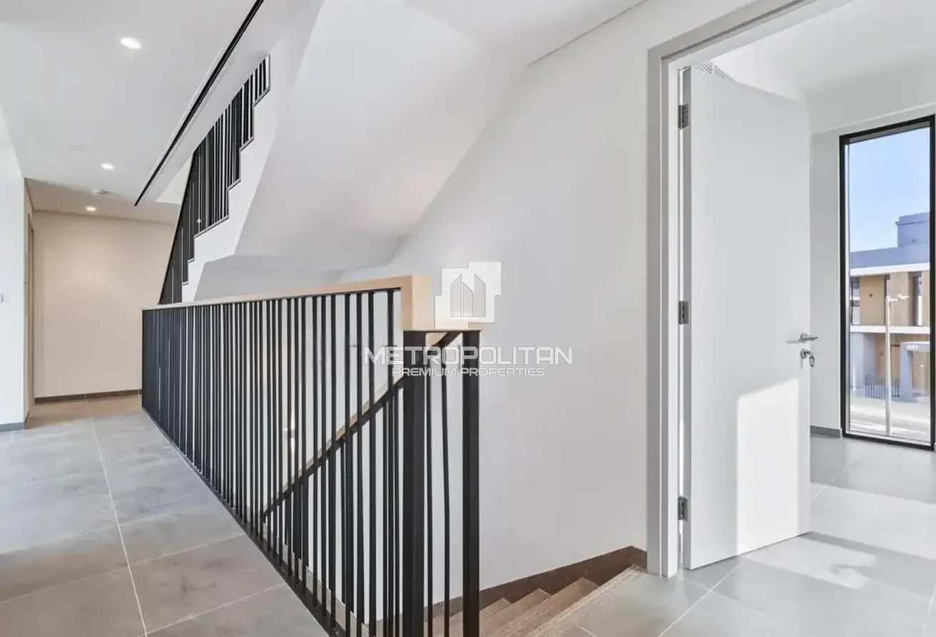 Single Row| Brand New| Corner| 5BR | Semi Detached