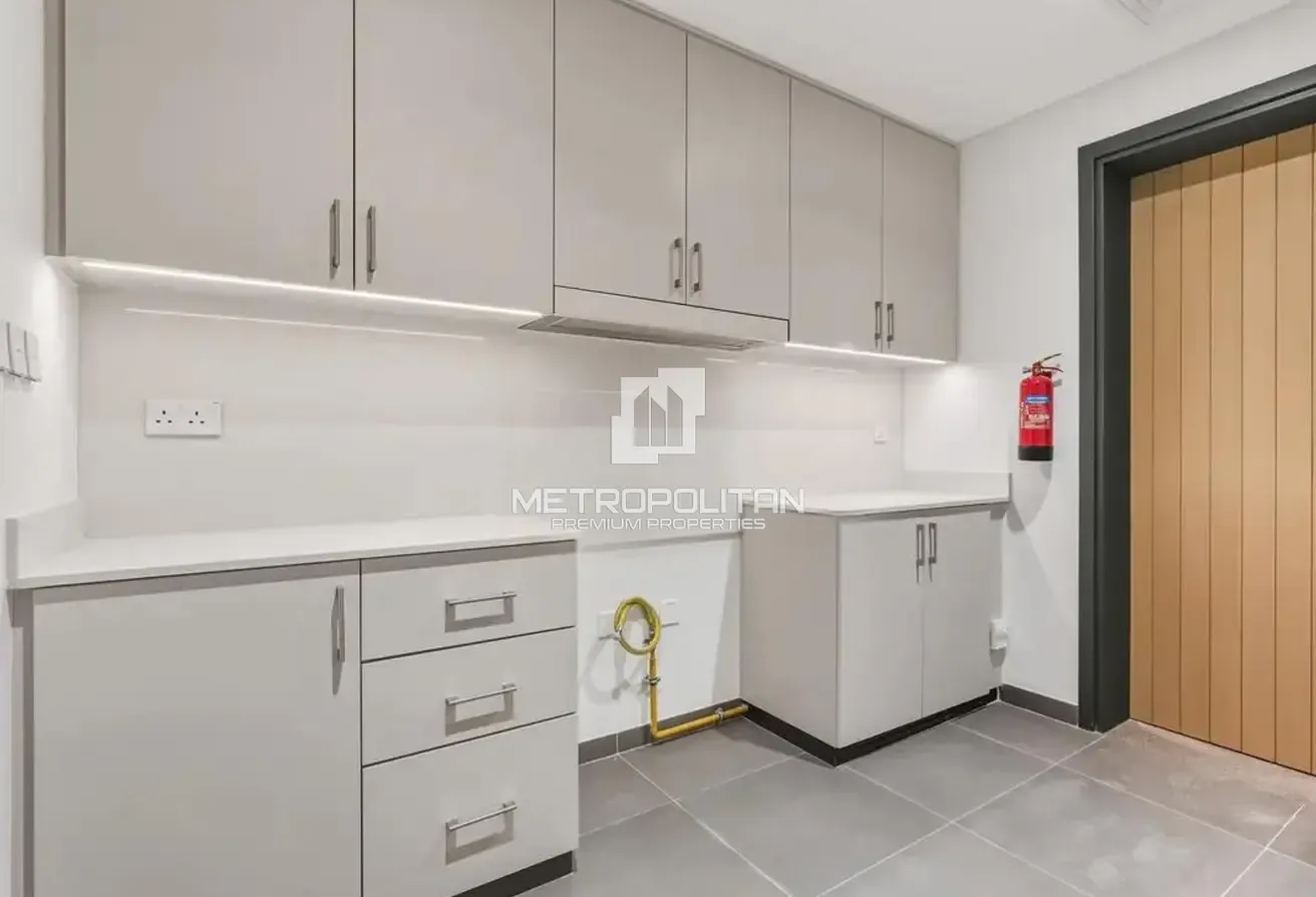 Single Row| Brand New| Corner| 5BR | Semi Detached