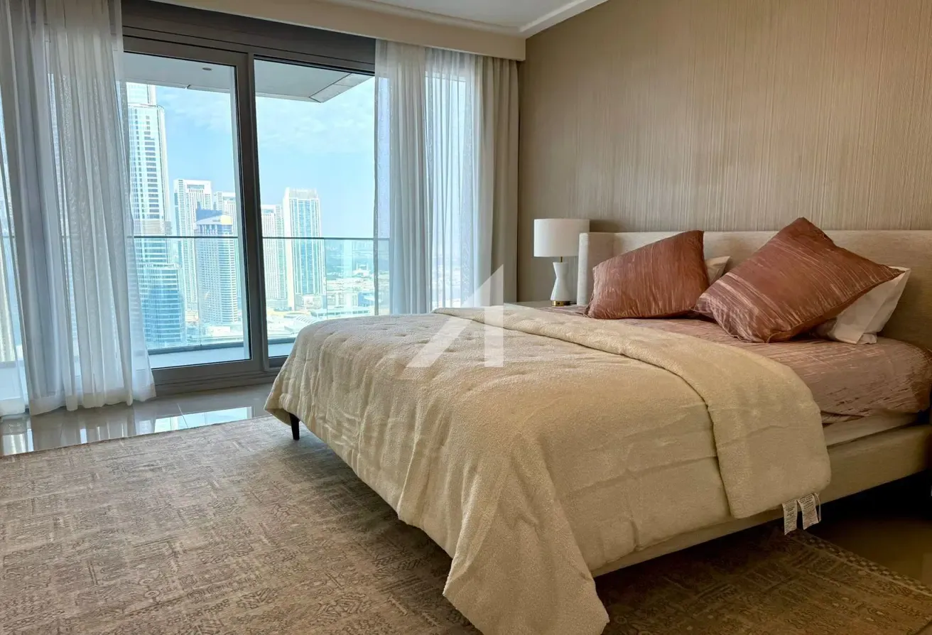 Burj Khalifa View | Fully Furnished | Upgraded