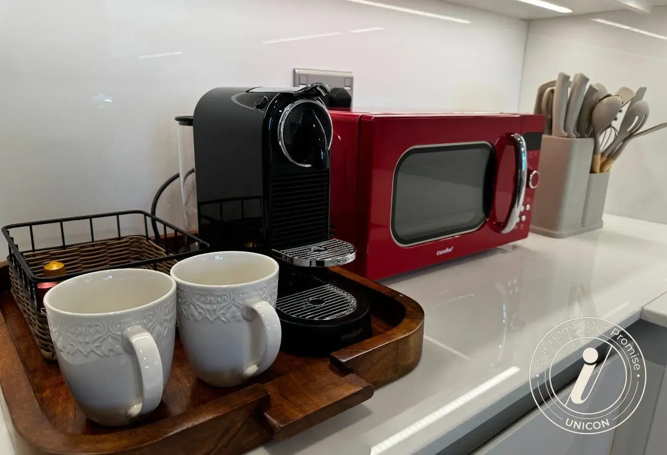 Luxury Furnished 1 BR | Pool and Gym | w/ Balcony