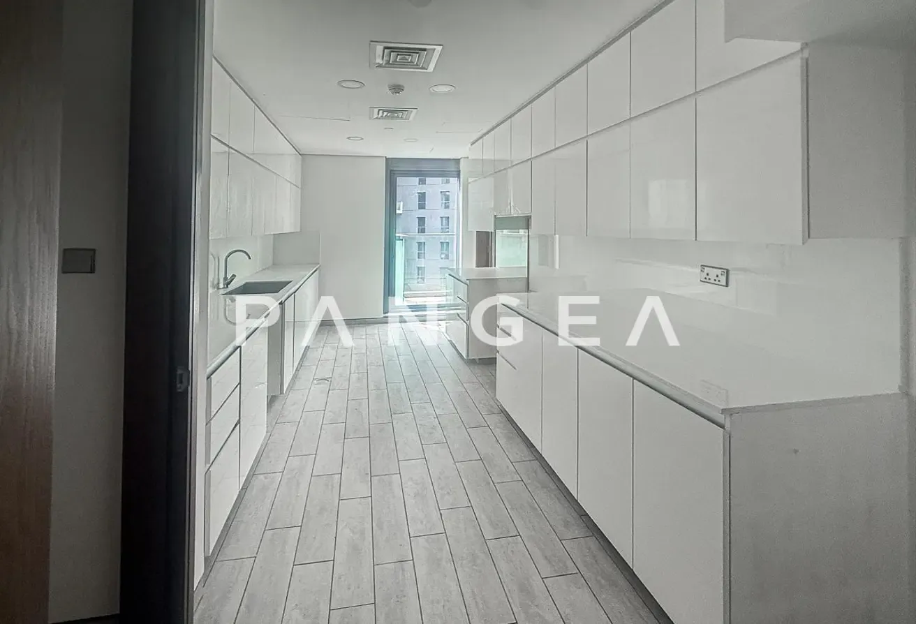 Big Layout | Burj Khalifa and Canal View | Penthouse