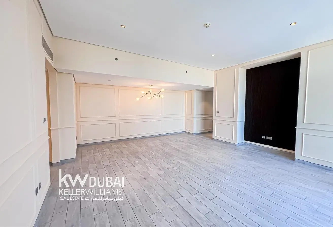 HIGH FLOOR | UNFURNISHED I BRIGHT LAYOUT