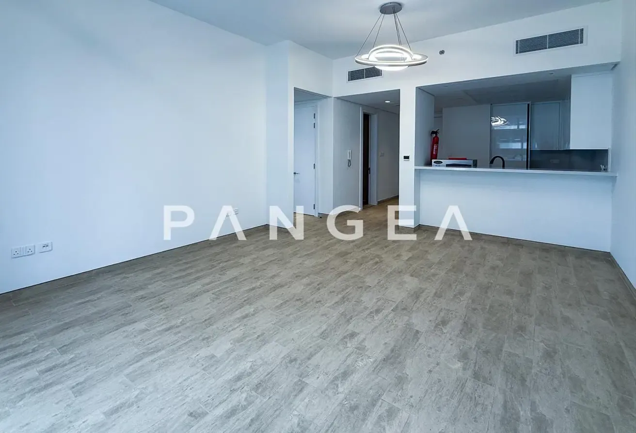 Renovated | Canal View | Ready to move in