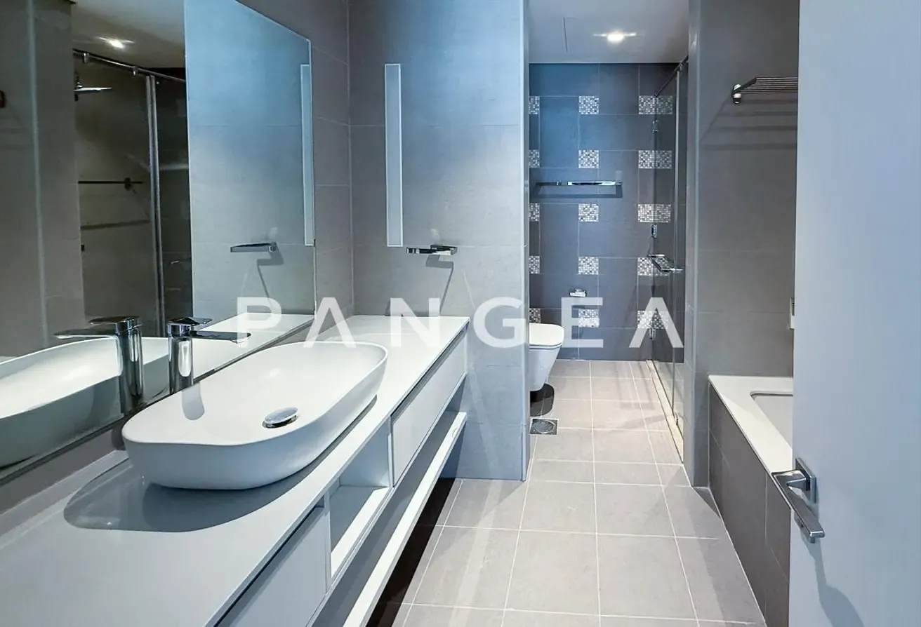 Renovated | Canal View | Ready to move in