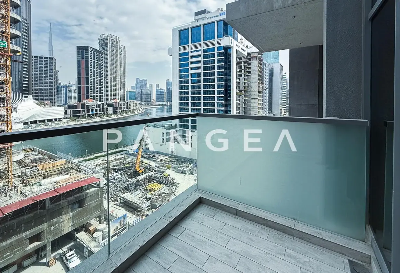 Renovated | Canal View | Ready to move in
