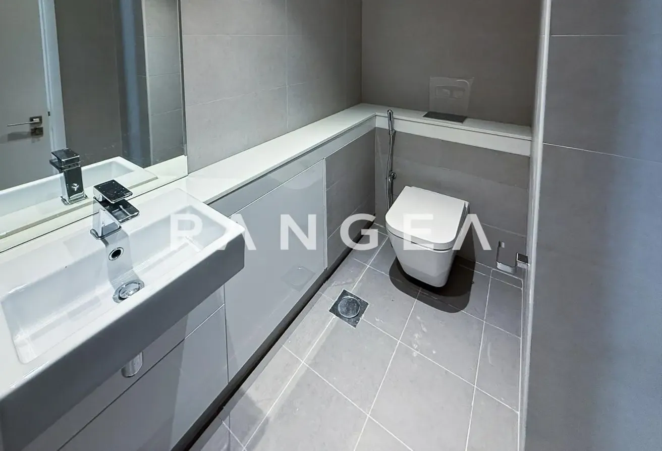Renovated | Canal View | Ready to move in