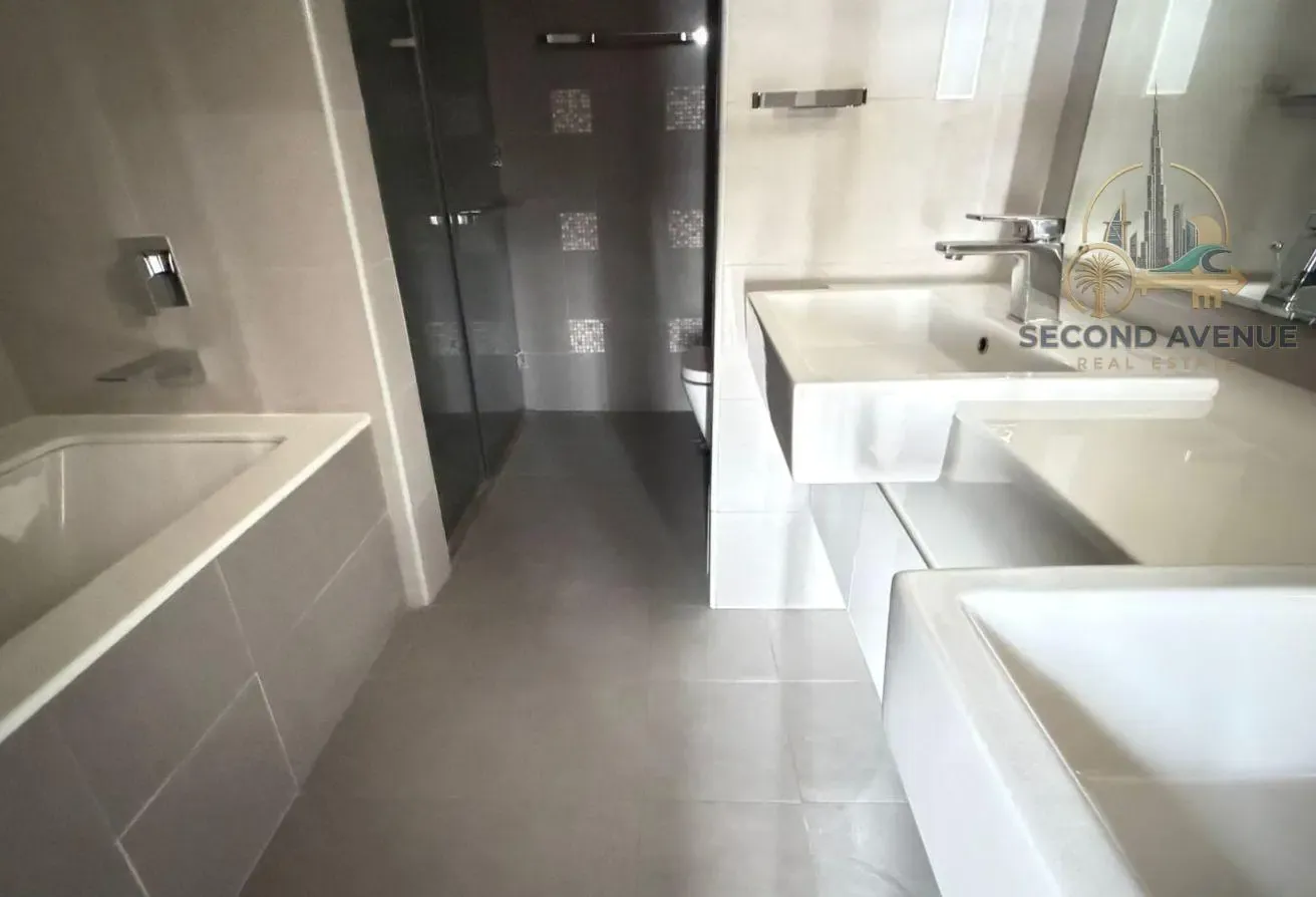 High Floor | Zabeel View | All Rooms Ensuite