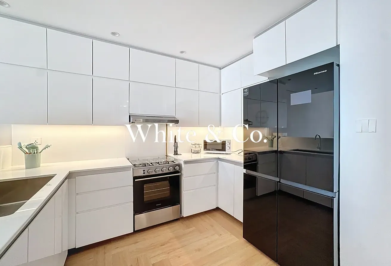 Modern | Spacious | Fully Furnished 1 Bed