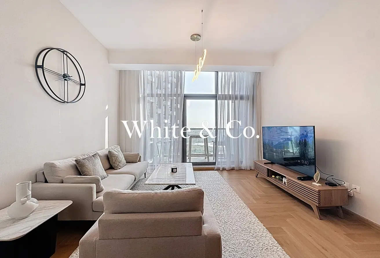 Modern | Spacious | Fully Furnished 1 Bed