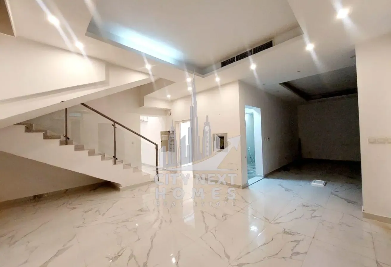 MODERN STYLE 4BR VILLA FOR RENT IN KHAWANEEJ 2