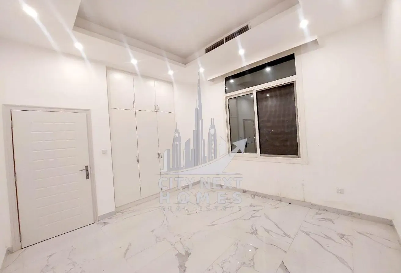 MODERN STYLE 4BR VILLA FOR RENT IN KHAWANEEJ 2
