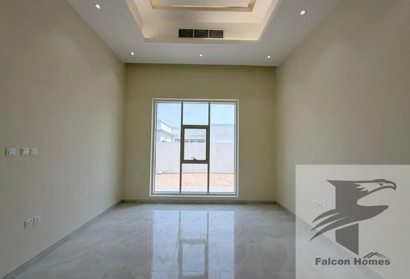 Spacious 4BR Villa with Garden Area | Single Floor