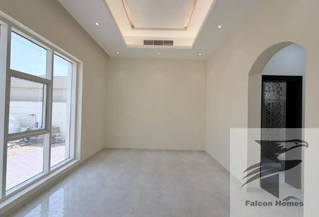 Spacious 4BR Villa with Garden Area | Single Floor