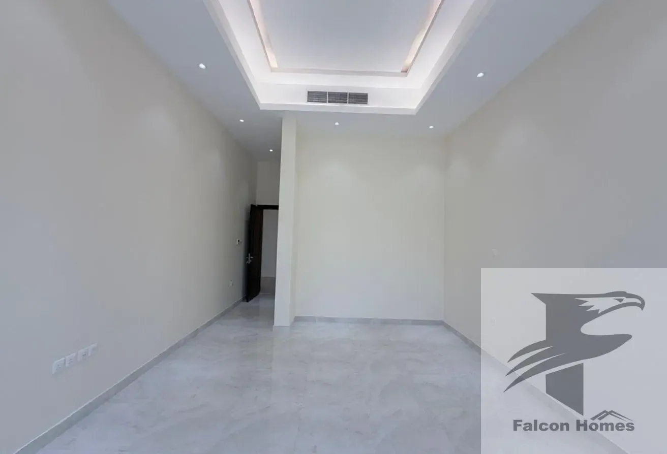 Spacious 4BR Villa with Garden Area | Single Floor