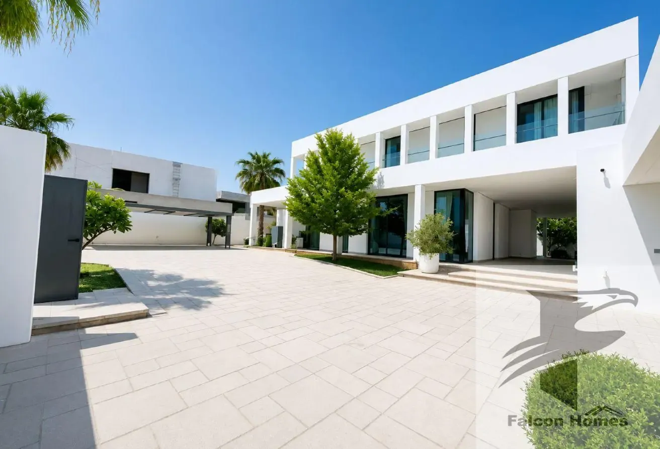 Modern Style 4BR Villa with Pool and Garden