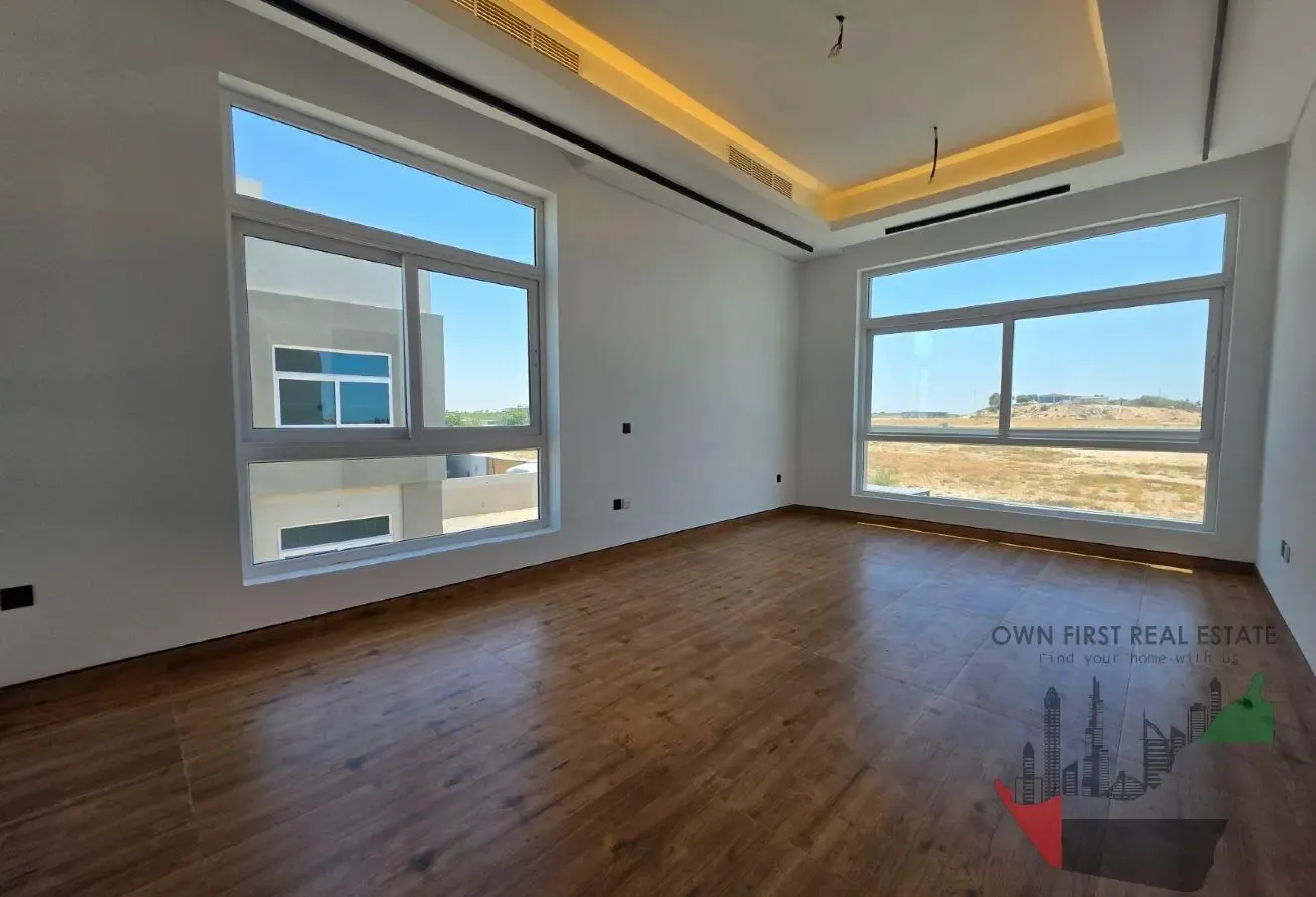 BRAND-NEW 4BR MASTER VILLA|MODERN FINISH|LARGEPLOT