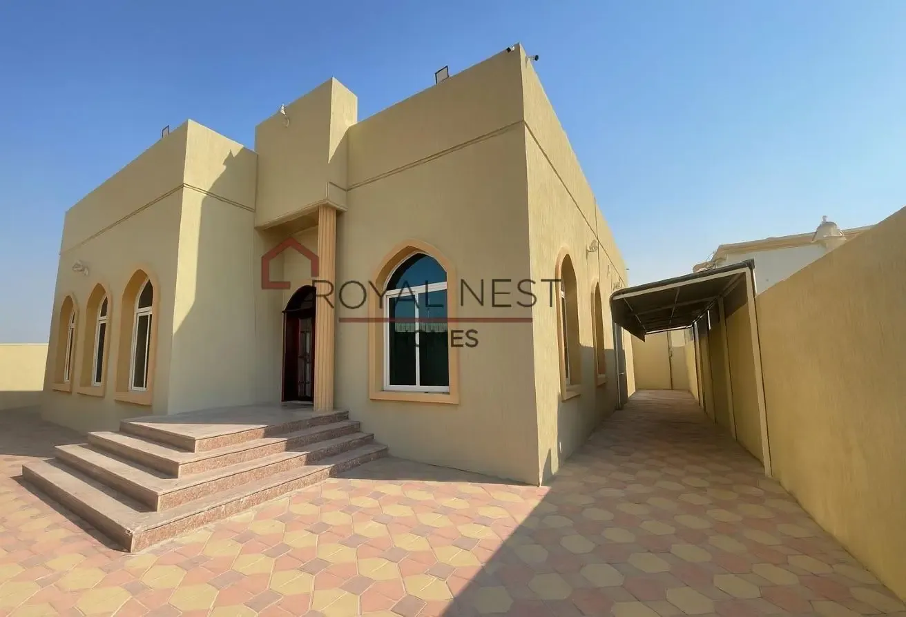 Corner Villa I Brand New I Big Living Space