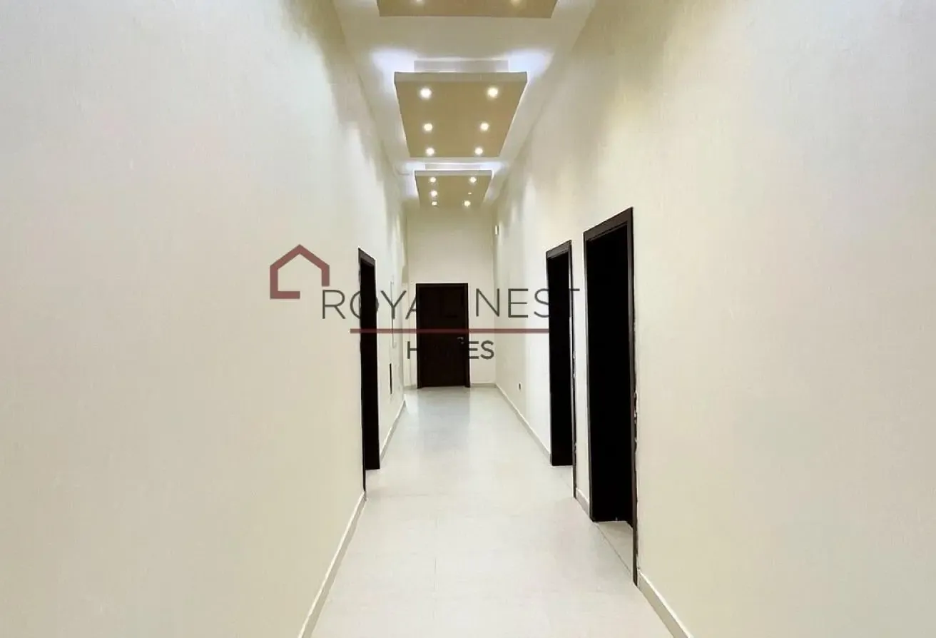 Corner Villa I Brand New I Big Living Space