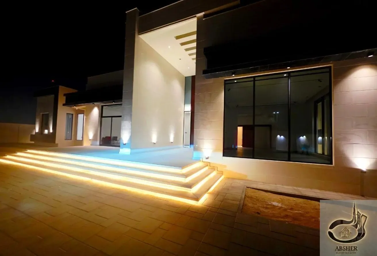 Exclusive 4 Bedrooms Luxury Brand New 20000 sqft
