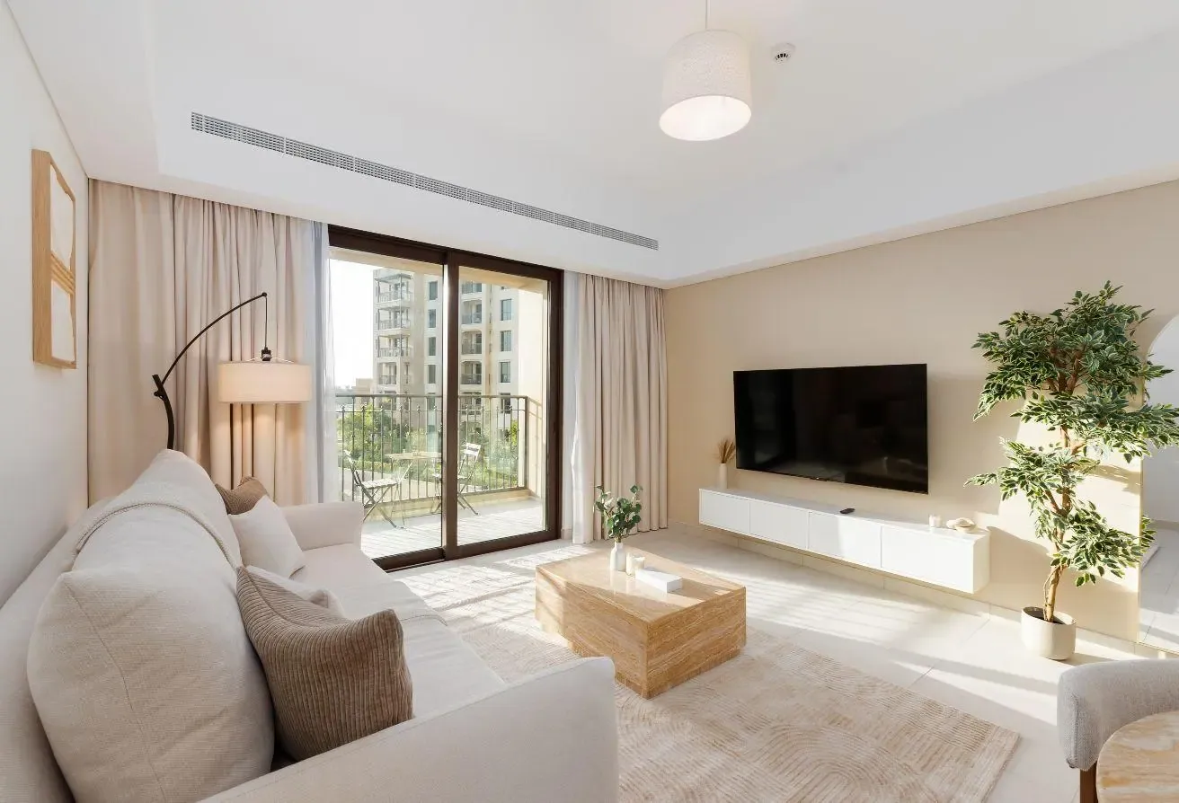Chic MJL Retreat | Steps to Souk Madinat and Burj