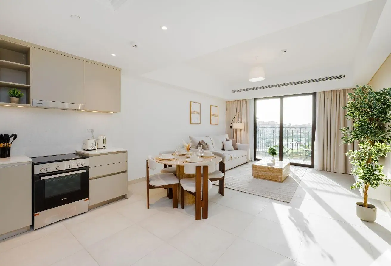Chic MJL Retreat | Steps to Souk Madinat and Burj