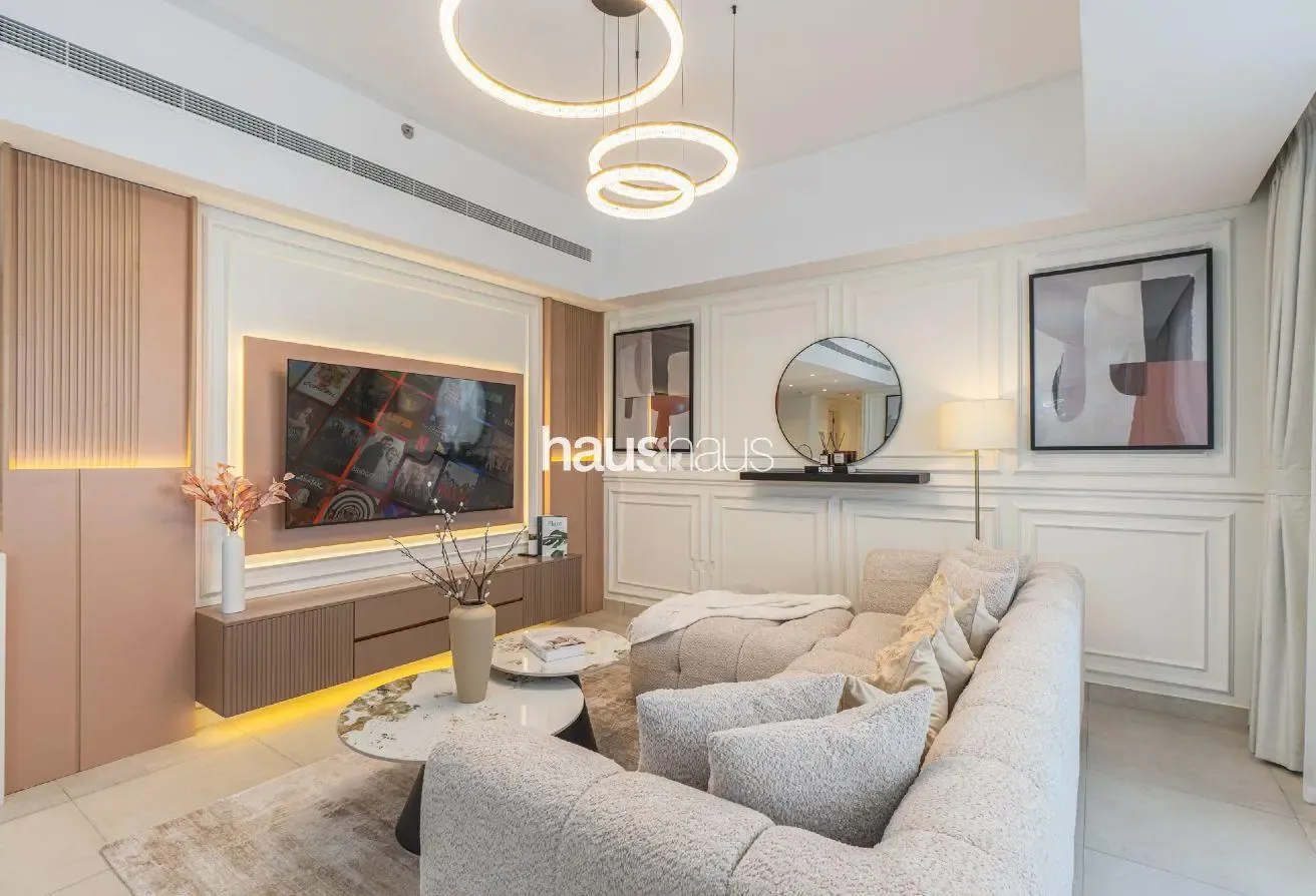 Newly Furnished | Luxurious Ambiance | Spacious