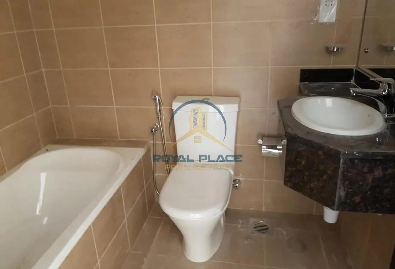 PREMIUM LOCATION | BEST PRICE | UNFURNISHED |