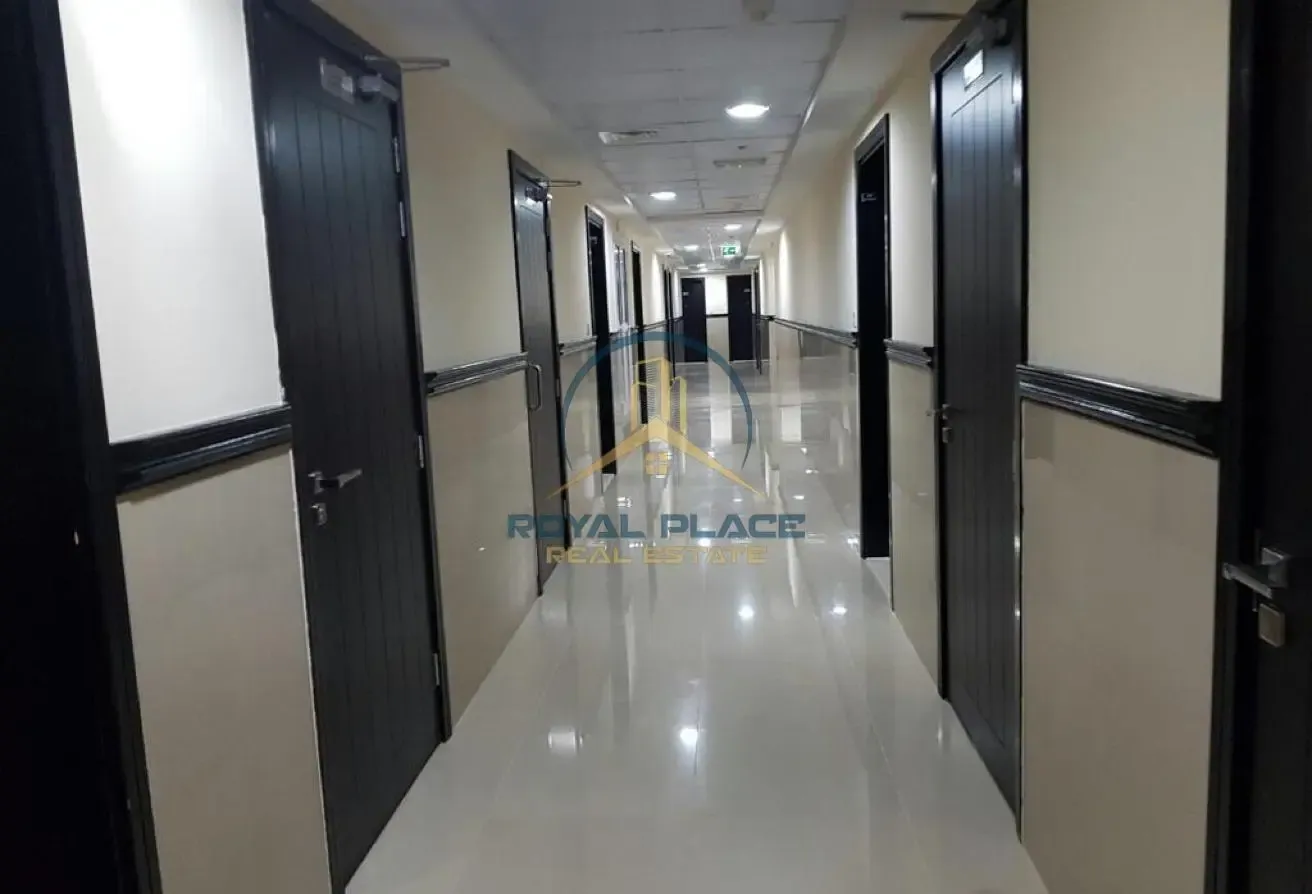 PREMIUM LOCATION | BEST PRICE | UNFURNISHED |