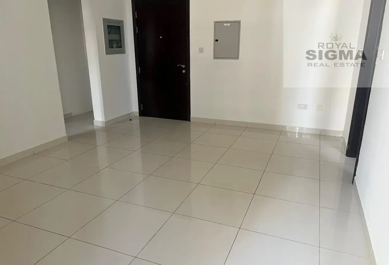SPACIOUS 2BR/ 3BATH/ BALCONY / HUGE SIZE
