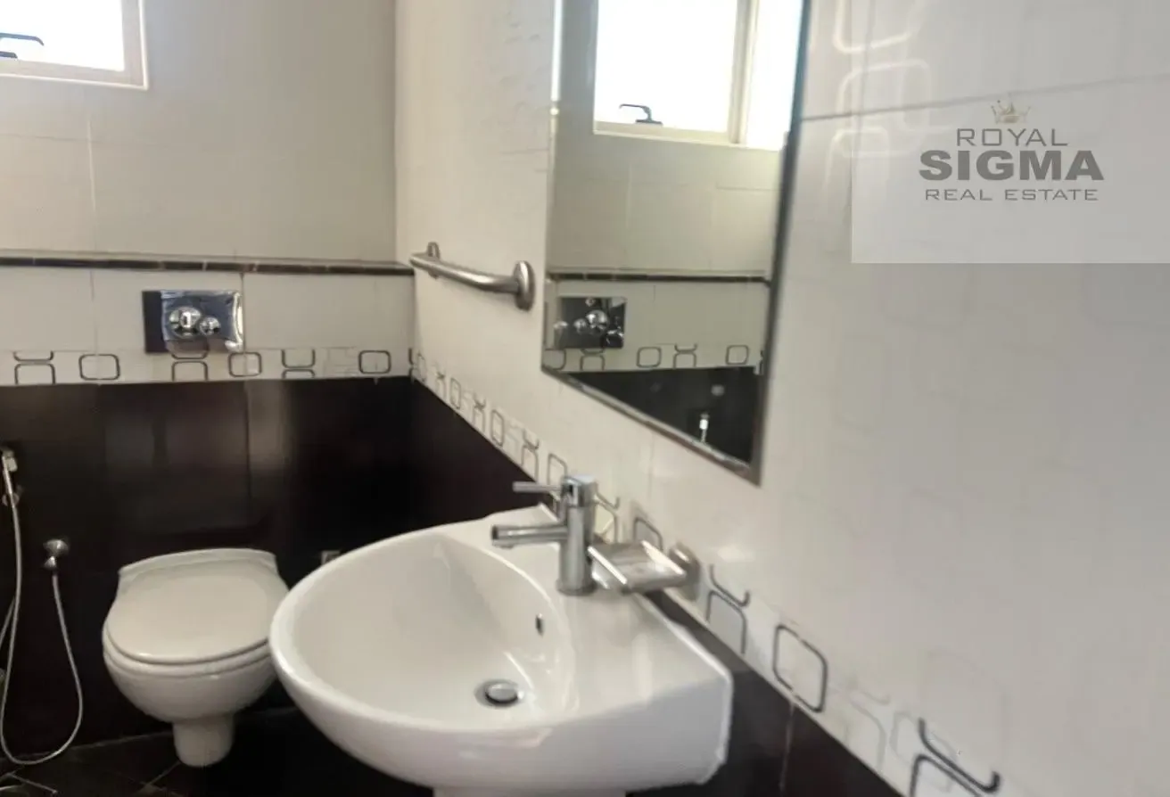 SPACIOUS 2BR/ 3BATH/ BALCONY / HUGE SIZE