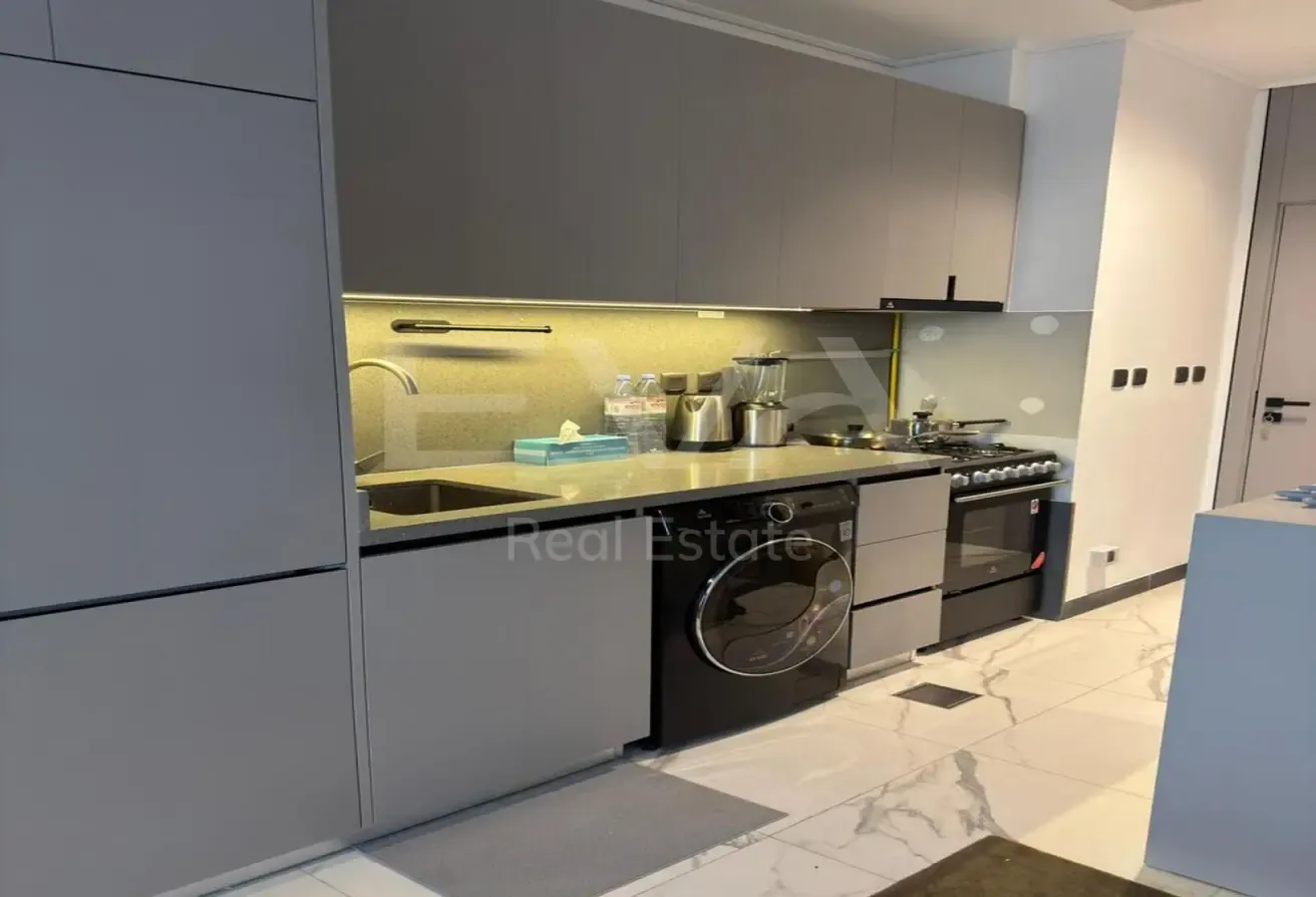 FULLY FURNISHED | COMMUNITY VIEW | VACANT