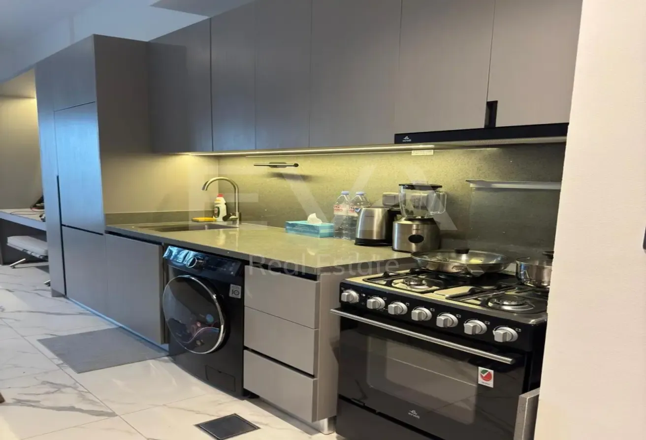 FULLY FURNISHED | COMMUNITY VIEW | VACANT